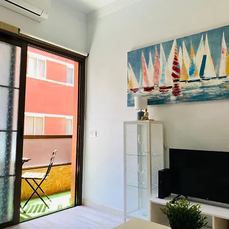 Апартаменти Salvador Cuyas 